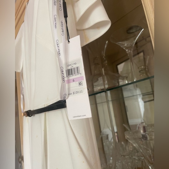 NWT Calvin Klein jumpsuit. Never worn, BUT IS COVERED IN STAINS - Picture 2 of 8